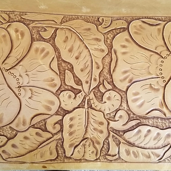 Vintage 1970s Boho Tooled Leather Flowers and Leaves Clutch Handbag - Picture 16 of 16